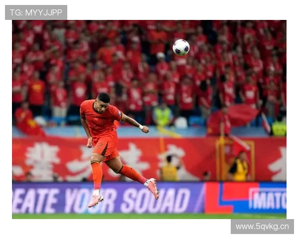 [国足]连丢三粒头球 中国队不敌日本.