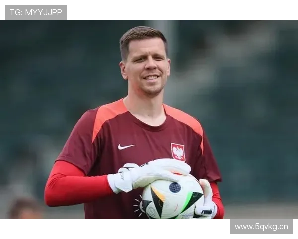 复出加盟巴萨?什琴斯尼回应:没有人能阻止你做梦 复出加盟巴萨?什琴斯尼回应:没有人能阻止你做梦